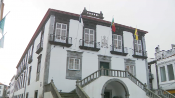 Imagem de Autarquia Ponta Delgada: 4 anos para gerir equilíbrios com a oposição