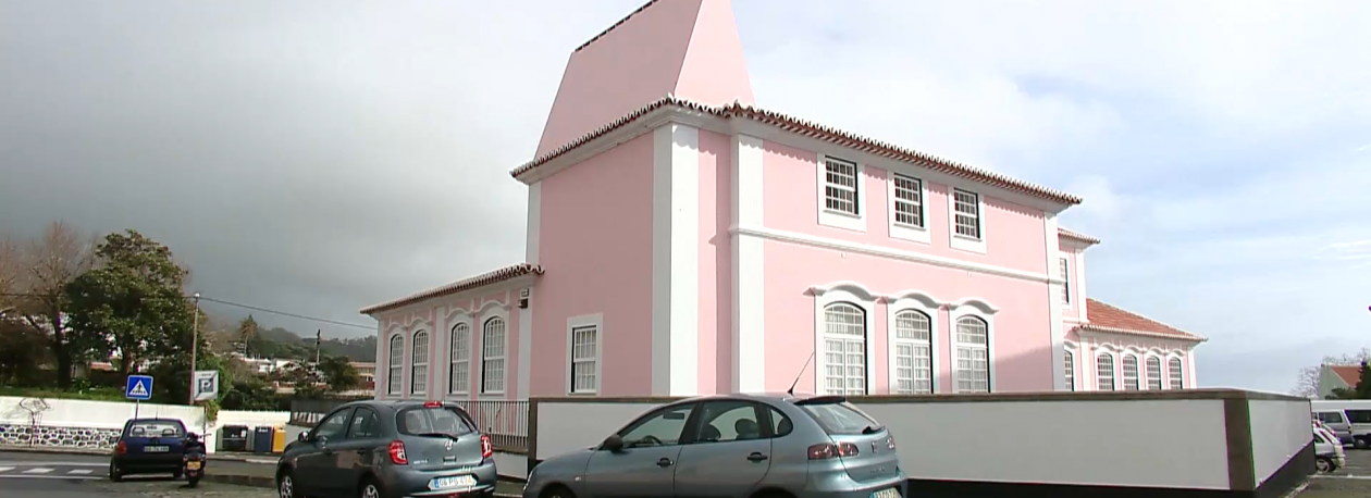 Imagem de Subsídio de Natal: Misericórdias cumprem com pagamento, mas IPSS não garantem subsídio de Natal