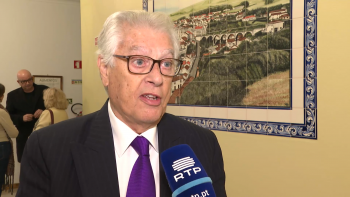 Imagem de Escritor João de Melo homenageado pelos 50 anos de carreira literária