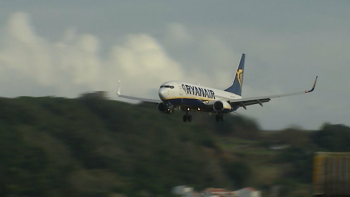 Imagem de Economista Carlos Correia da Fonseca diz que República tem de atuar para resolver conflito entre Ryanair e ANA/Vinci