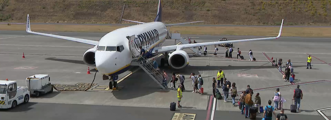 Imagem de Açores podem perder 400 mil passageiros com saída da Ryanair