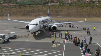 Imagem de Açores podem perder 400 mil passageiros com saída da Ryanair
