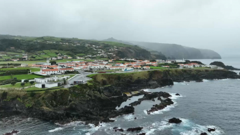 Imagem de Anuário Financeiro 2024: Santa Cruz das Flores em 3º lugar entre os municípios de pequena dimensão
