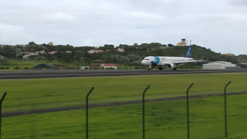 Imagem de Natal sem reforço aéreo para Terceira desencadeia conflito entre CDS-PP e Berta Cabral