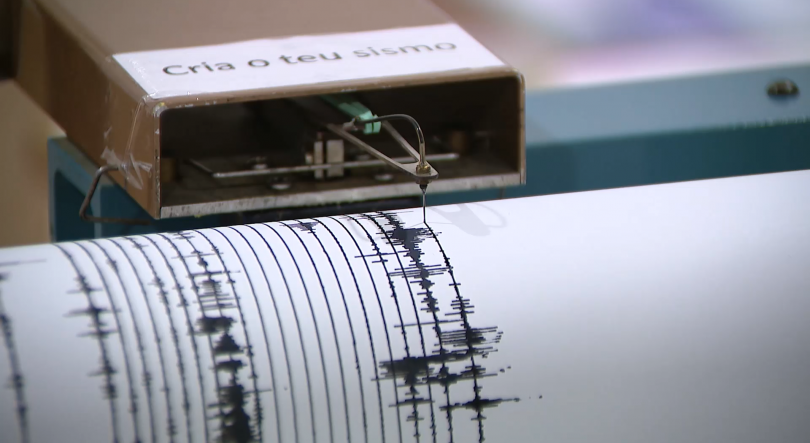 Imagem de Novo sismo de 2,4 sentido com intensidade IV sentido na Terceira