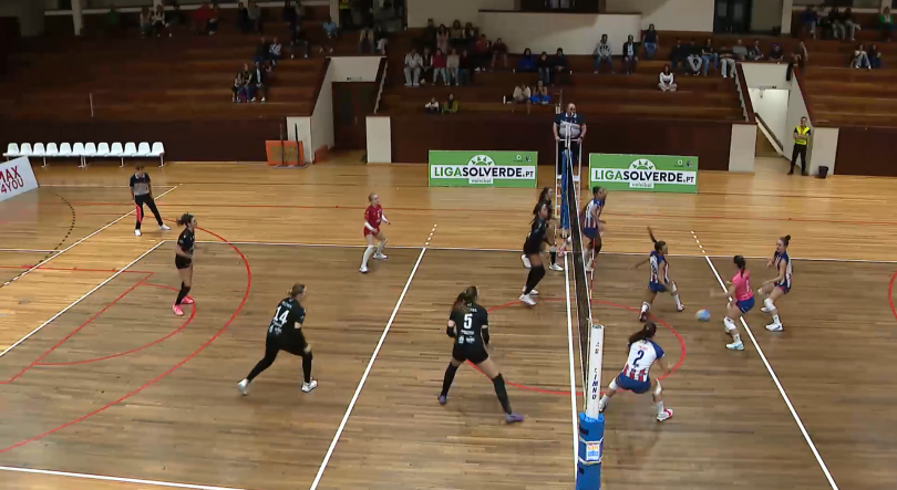 Imagem de Voleibol Feminino: Clube K domina Esmoriz e vence por 3-0 no Pavilhão das Laranjeiras