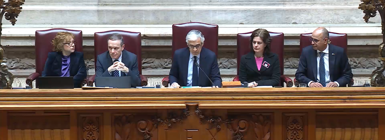 Imagem de AR diz que propostas das regiões autónomas sobre idade da reforma são “inconstitucionais”