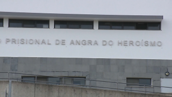 Imagem de Estabelecimento Prisional Angra: Direção-Geral de Reinserção e Serviços Prisionais nega acusações