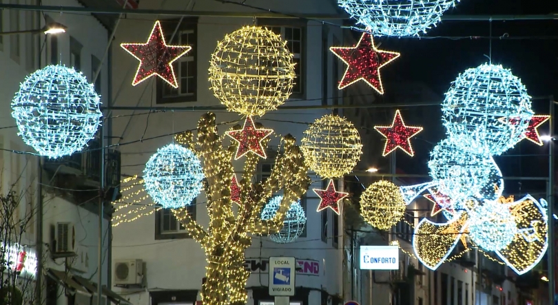 Imagem de Iluminação de Natal em Ponta Delgada