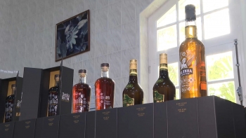 Imagem de Fábrica Mulher de Capote lança duas novas bebidas para esta época festiva