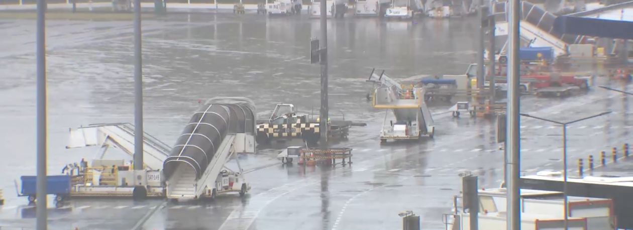 Imagem de Voos cancelados nos Açores devido às condições meteorológicas