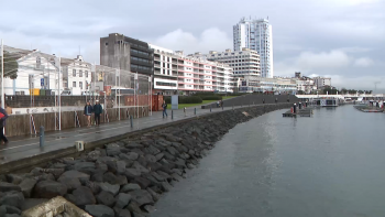 Imagem de Muitos açorianos escolhem fazer a Passagem do Ano em casa