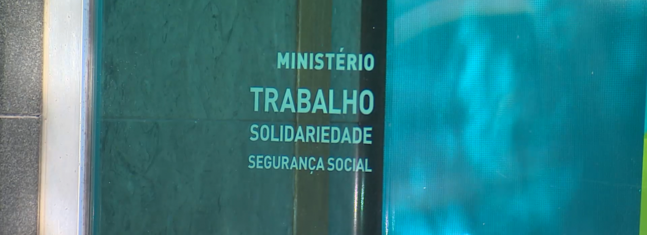 Imagem de República refuta atrasos e diz que nada deve às IPSS dos Açores