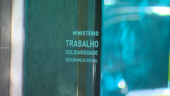 Imagem de República refuta atrasos e diz que nada deve às IPSS dos Açores