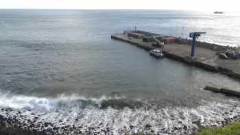 Imagem de Navio Thor volta a não atracar na ilha do Corvo