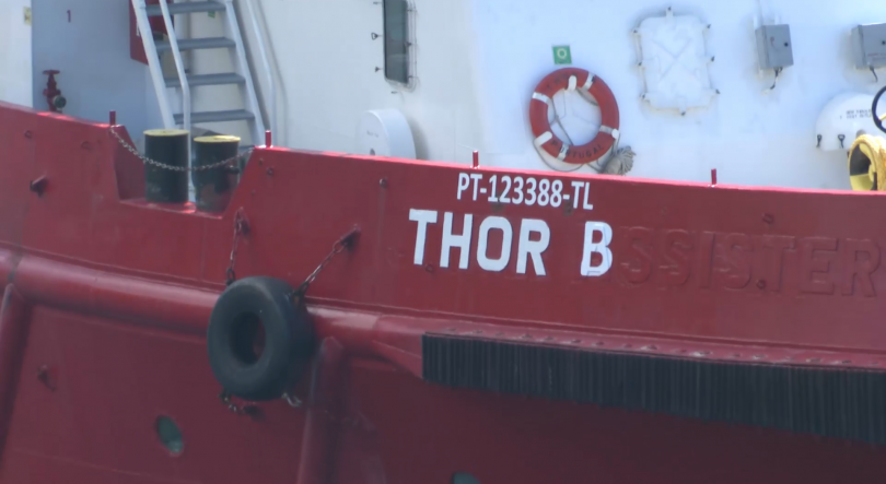 Imagem de Com atraso de mais de duas semanas, Navio Thor atracou hoje no Corvo