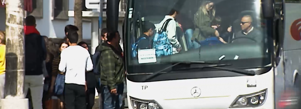 Imagem de Transporte Escolar: Empresária que faz transporte de crianças denuncia que Governo não paga serviço desde setembro