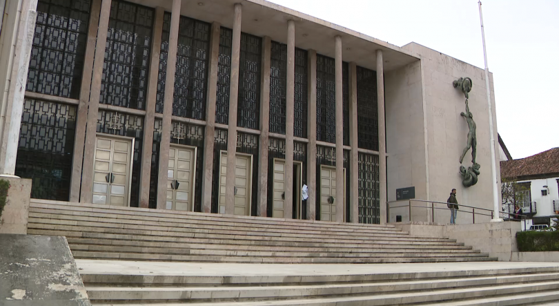 Imagem de Tribunal Judicial da Comarca dos Açores reduz processos pendentes em 10,04% em 2025