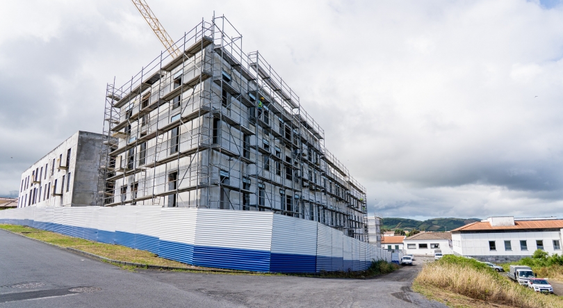 Imagem de Concurso para 52 apartamentos na Ribeira Grande abre a 26 de janeiro