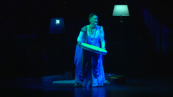 Imagem de Teatro de intervenção: ‘Cabalhau’ questiona os limites do consumo e o território como espaço de pertença