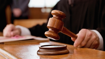 Imagem de Crimes de abuso de menores e lenocídio: Dois homens presos em São Miguel