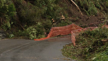 Imagem de Estrada Lajes-Piedade: Troço entre ramal das Ribeiras e Pontas Negras continua interdito