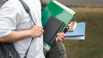 Imagem de Bolsas pagas a 450 estudantes açorianos do ensino superior