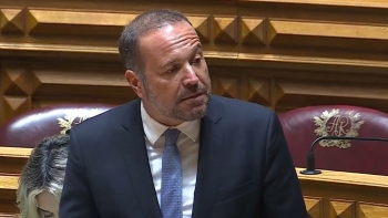 Imagem de Francisco César justifica chumbo na AR para apreciar com urgência proposta açoriana para o Subsídio Social de Mobilidade