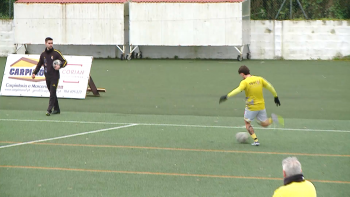 Imagem de Juventude Lajense empata a um golo com o Vitória de Sernache