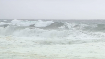 Imagem de Vento e agitação marítima: Grupos Ocidental e Central sob Aviso Laranja esta segunda-feira