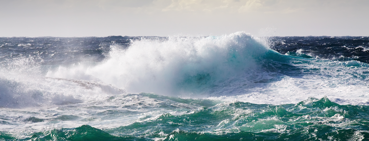 Imagem de Elevado para vermelho aviso para Grupos Ocidental e Central para Agitação Marítima