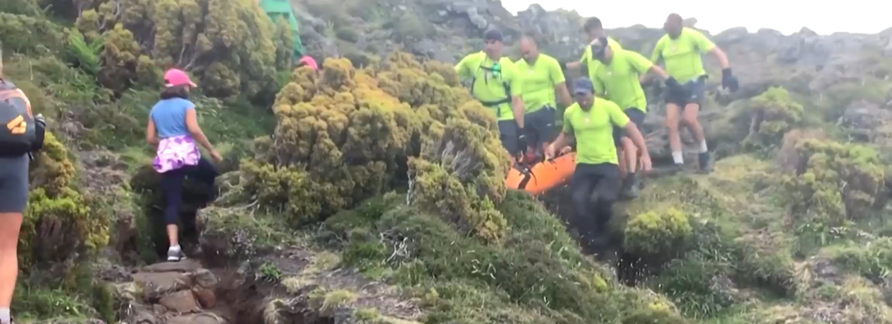 Imagem de Trilhos pedestres: Pagamento de salvamento e resgate poderá ser implementado nos Açores