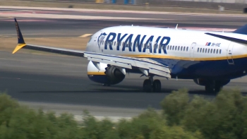 Imagem de Berta Cabral quer TAP e SATA a trazerem aos Açores passageiros que deixam de ser transportados pela Ryanair