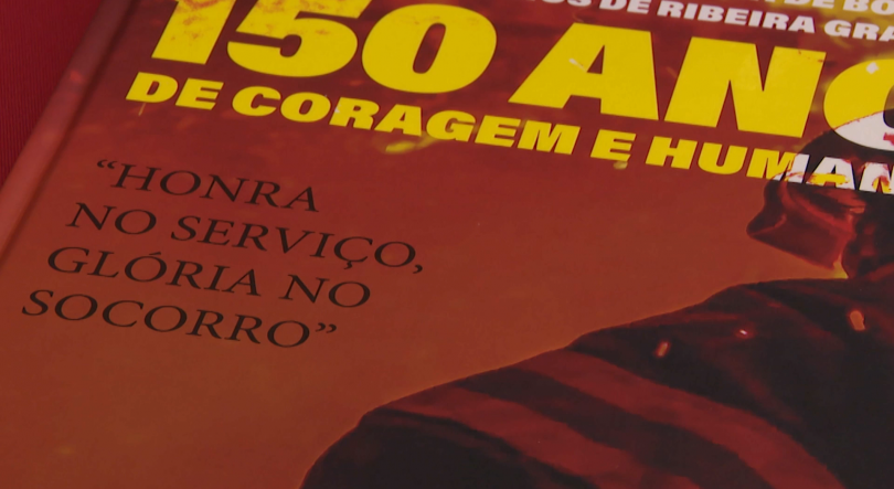 Imagem de Associação Humanitária de Bombeiros da Ribeira Grande lança livro comemorativo que presta homenagem à corporação