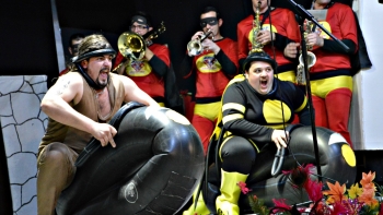 Imagem de Cerca de 60 grupos vão percorrer salões da Terceira durante o carnaval