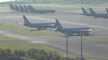 Imagem de 76 aeronaves americanas já passaram nas Lajes durante a guerra no Médio Oriente