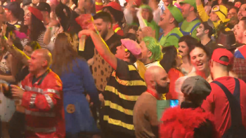 Imagem de Baile Verde e Amarelo é um dos pontos altos da segunda-feira de Carnaval em São Miguel