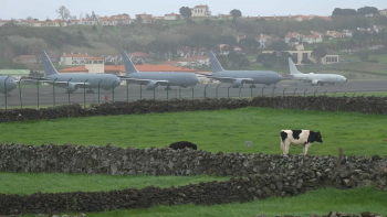 Imagem de Especialistas questionam entendimento do Governo português sobre utilização da Base das Lajes pelos EUA