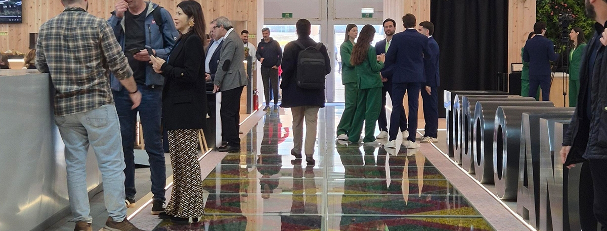 Imagem de Na BTL: José Manuel Bolieiro afasta criticas de que Turismo está a decrescer na Região