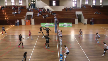 Imagem de I Divisão Feminina de Voleibol: Clube K perde frente ao Castêlo da Maia
