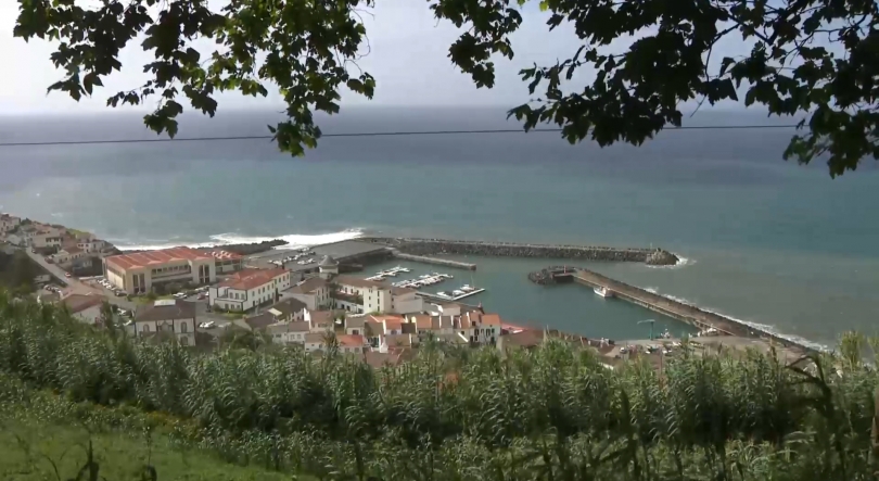 Imagem de Povoação alerta para perigosidade de estrada e admite novas formas de reivindicação