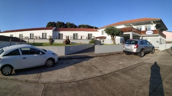 Imagem de Equipa de futsal do Remédios Sport Clube impedida de pernoitar no único hotel da ilha do Corvo
