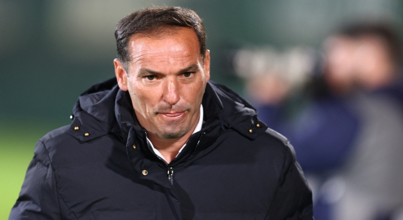 Imagem de Petit vai ser o novo treinador do Santa Clara