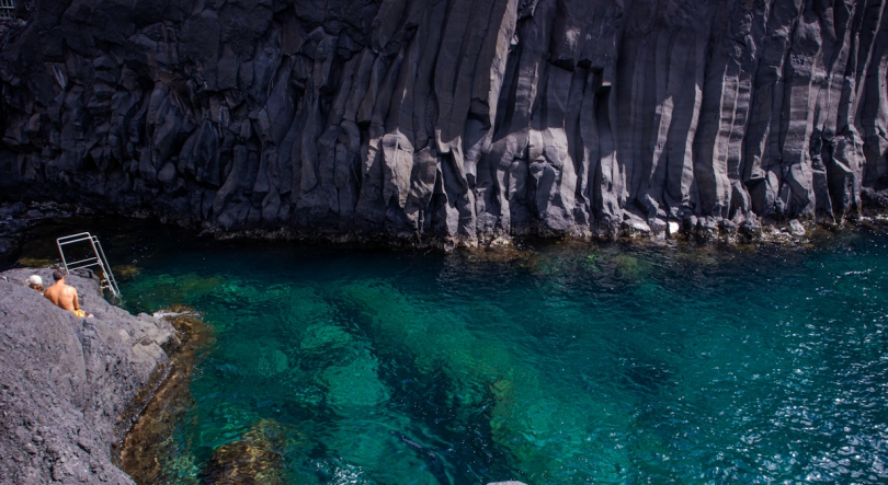 Imagem de Poça Simão Dias oficialmente classificada como Monumento Natural de Interesse Municipal