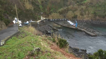 Imagem de Porto de pescas da Vila Nova encerra dentro de três semanas por razões de segurança