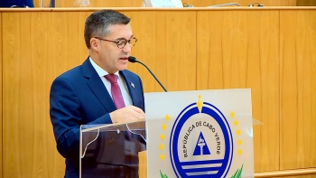 Imagem de Presidente da ALRAA quer patrocinar reforço da cooperação com Cabo Verde