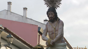 Imagem de Santo Cristo dos Terceiros: Procissão na Ribeira Grande contou com 10 andores que recriaram o legado franciscano