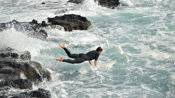 Imagem de Grandes nomes do Surf nacional rumam aos Açores com a Liga MEO em junho