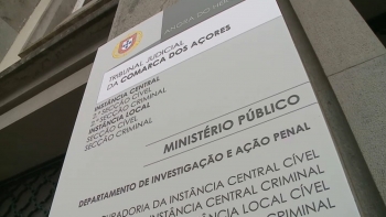 Imagem de Tribunal de Angra julga burla de agências de viagens que terão lesado o Estado em 9,5M€