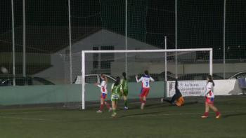 Imagem de Futebol Feminino: Vitória Pico da Pedra venceu o Ponte Frielas por 3-2